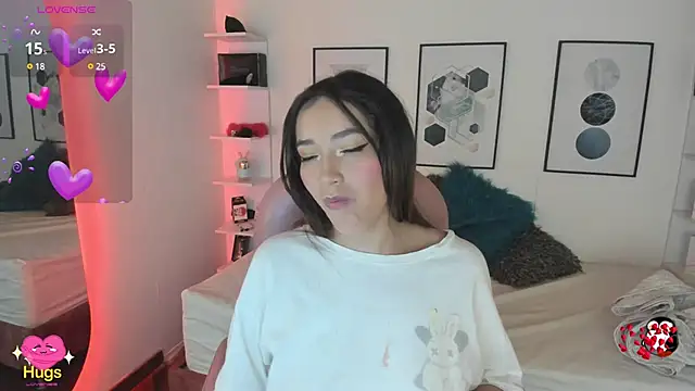 Snapshot of cristal__hot_1 chatting on February 16, 2025, 7:15 am cristal hot 1 online show from February 16, 2025, 7:15 am