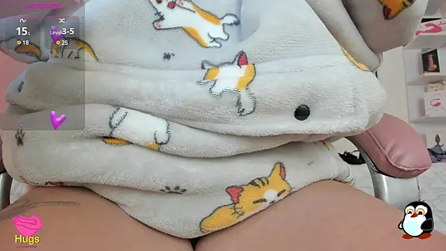 Snapshot of cristal__hot_1 chatting on February 18, 2025, 4:04 am cristal hot 1 online show from February 18, 2025, 4:04 am