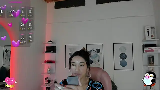 Snapshot of cristal__hot_1 chatting on February 25, 2025, 4:03 am cristal hot 1 online show from February 25, 2025, 4:03 am