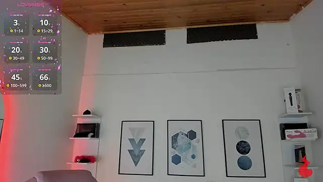 Snapshot of cristal__hot_1 chatting on March 22, 2025, 10:06 am cristal hot 1 online show from March 22, 2025, 10:06 am