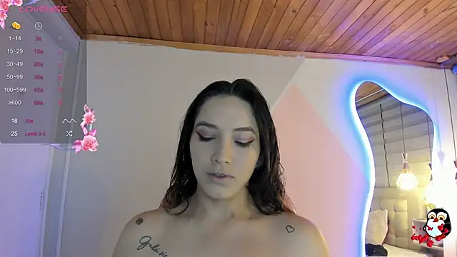 Snapshot of cristal__hot_1 chatting on September 14, 2025, 5:06 am cristal hot 1 online show from September 14, 2025, 5:06 am