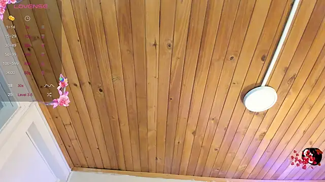 Snapshot of cristal__hot_1 chatting on September 15, 2025, 5:18 am cristal hot 1 online show from September 15, 2025, 5:18 am