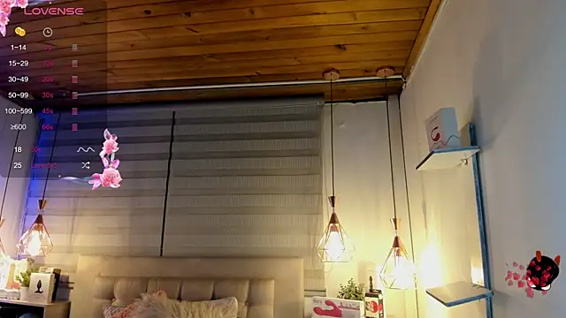 Snapshot of cristal__hot_1 chatting on September 22, 2025, 5:31 am cristal hot 1 online show from September 22, 2025, 5:31 am