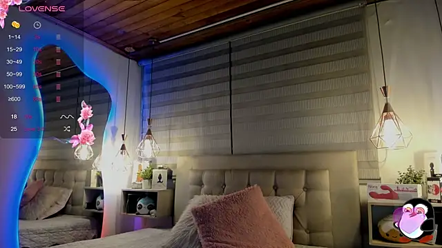 Snapshot of cristal__hot_1 chatting on October 3, 2025, 5:15 am cristal hot 1 online show from October 3, 2025, 5:15 am