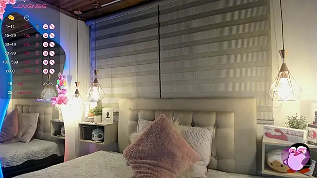 Snapshot of cristal__hot_1 chatting on November 2, 2025, 4:59 am cristal hot 1 online show from November 2, 2025, 4:59 am