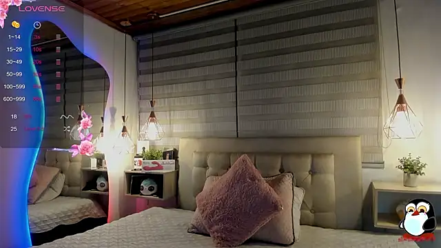 Snapshot of cristal__hot_1 chatting on February 1, 2026, 5:28 am cristal hot 1 online show from February 1, 2026, 5:28 am