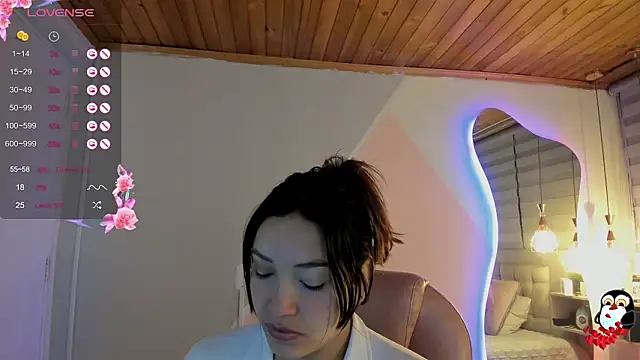 Snapshot of cristal__hot_1 chatting on February 3, 2026, 5:05 am cristal hot 1 online show from February 3, 2026, 5:05 am