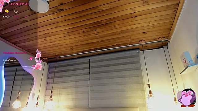 Snapshot of cristal__hot_1 chatting on February 9, 2026, 5:11 am cristal hot 1 online show from February 9, 2026, 5:11 am