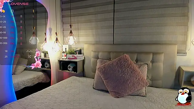 Snapshot of cristal__hot_1 chatting on February 14, 2026, 5:04 am cristal hot 1 online show from February 14, 2026, 5:04 am