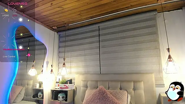 Snapshot of cristal__hot_1 chatting on February 17, 2026, 5:04 am cristal hot 1 online show from February 17, 2026, 5:04 am