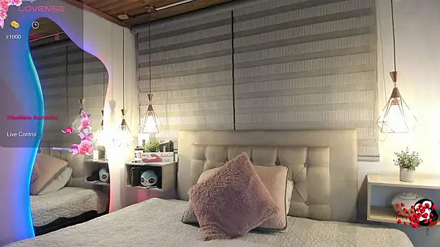 Snapshot of cristal__hot_1 chatting on March 6, 2026, 5:37 am cristal hot 1 online show from March 6, 2026, 5:37 am