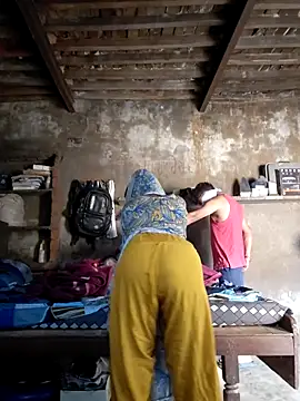 Snapshot of Fullyloadedvid chatting on December 4, 2025, 5:50 am Fullyloadedvid online show from December 4, 2025, 5:50 am