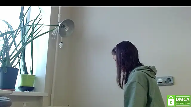 Sophi Cute online show from November 16, 2025, 12:00 pm