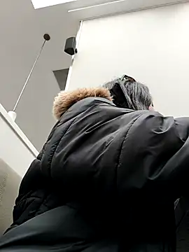 Sam Sara online show from March 22, 2025, 5:52 pm