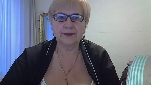 Snapshot of SweetCherry27 chatting on March 13, 2026, 6:09 am SweetCherry27 online show from March 13, 2026, 6:09 am