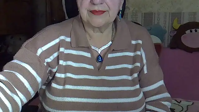 Snapshot of SweetCherry27 chatting on April 4, 2026, 3:49 am SweetCherry27 online show from April 4, 2026, 3:49 am