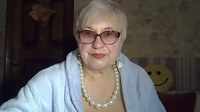 Snapshot of SweetCherry27 chatting on April 14, 2026, 5:30 pm SweetCherry27 online show from April 14, 2026, 5:30 pm