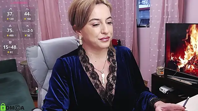 Snapshot of CarrieLoveX chatting on January 12, 2025, 6:06 am CarrieLoveX online show from January 12, 2025, 6:06 am