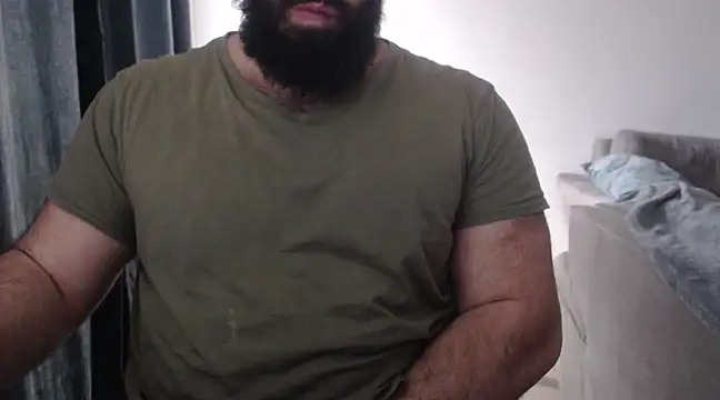 hugemachohandsome online show from February 24, 2025, 3:53 pm