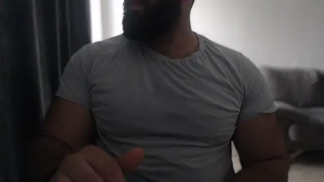 hugemachohandsome online show from September 15, 2025, 8:03 am