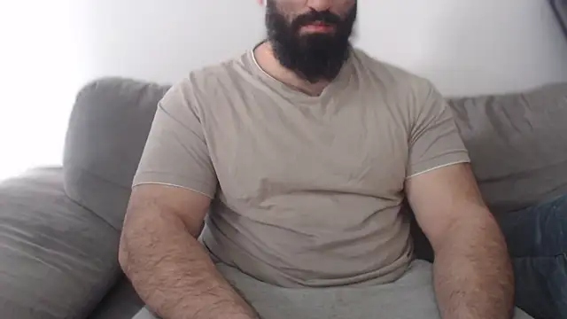 Snapshot of hugemachohandsome chatting on May 9, 2026, 6:29 am hugemachohandsome online show from May 9, 2026, 6:29 am