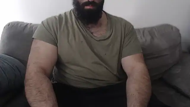 Snapshot of hugemachohandsome chatting on May 11, 2026, 7:25 am hugemachohandsome online show from May 11, 2026, 7:25 am