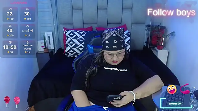 Snapshot of evelin_zaens chatting on November 5, 2025, 4:34 am evelin zaens online show from November 5, 2025, 4:34 am