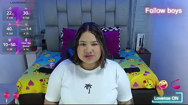 Snapshot of evelin_zaens chatting on December 4, 2025, 12:47 pm evelin zaens online show from December 4, 2025, 12:47 pm