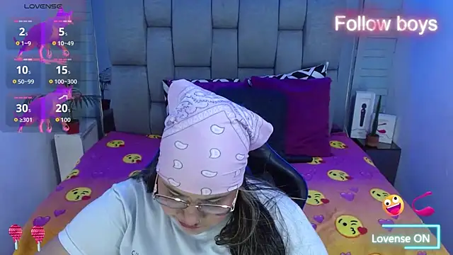 Snapshot of evelin_zaens chatting on December 14, 2025, 4:51 am evelin zaens online show from December 14, 2025, 4:51 am