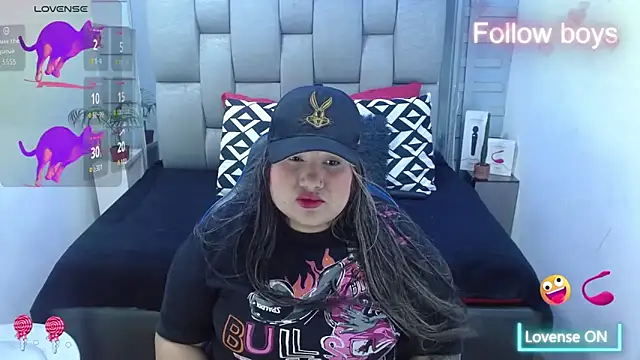 Snapshot of evelin_zaens chatting on December 16, 2025, 4:28 am evelin zaens online show from December 16, 2025, 4:28 am