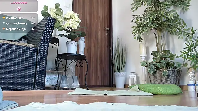 Squirtmania online show from March 9, 2025, 7:45 am