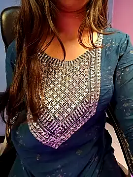 Snapshot of Aditi_1 chatting on January 15, 2025, 3:11 am Aditi 1 online show from January 15, 2025, 3:11 am