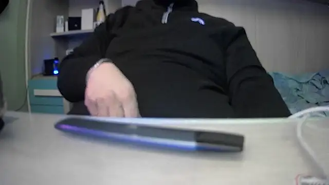 Snapshot of michele1500 chatting on December 1, 2025, 8:47 pm michele1500 online show from December 1, 2025, 8:47 pm