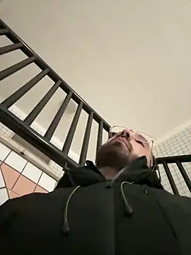 Snapshot of michele1500 chatting on December 14, 2025, 1:22 am michele1500 online show from December 14, 2025, 1:22 am