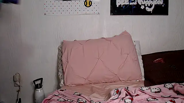 Cupcakecutie449 online show from February 16, 2025, 4:31 am