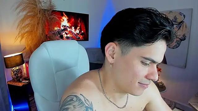 Matias Murrier online show from December 15, 2025, 1:04 pm