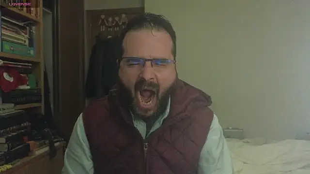 curiosillo83 online show from March 5, 2025, 6:12 pm