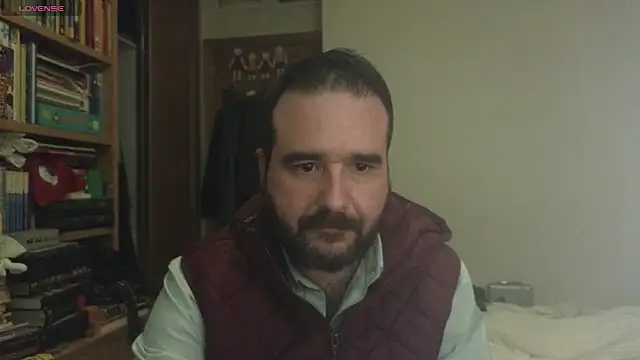 curiosillo83 online show from March 6, 2025, 3:24 am