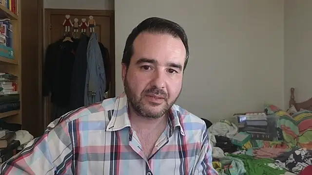 curiosillo83 online show from May 26, 2026, 3:08 pm
