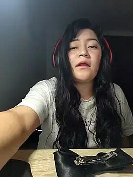 Snapshot of Sakura_0505 chatting on December 3, 2025, 11:47 pm Sakura 0505 online show from December 3, 2025, 11:47 pm