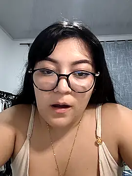 Snapshot of Sakura_0505 chatting on February 6, 2026, 11:52 pm Sakura 0505 online show from February 6, 2026, 11:52 pm