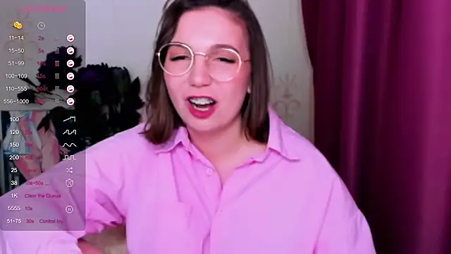 KindHazelHere  online show from March 13, 2025, 8:26 am