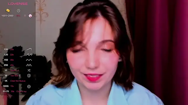 KindHazelHere  online show from March 17, 2025, 8:19 pm