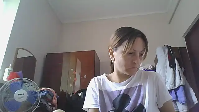 ShawnaAdams online show from September 20, 2025, 8:48 am