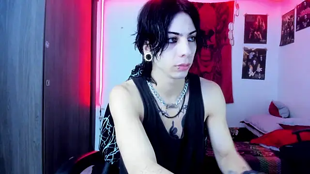 dussk  online show from February 3, 2025, 4:35 am