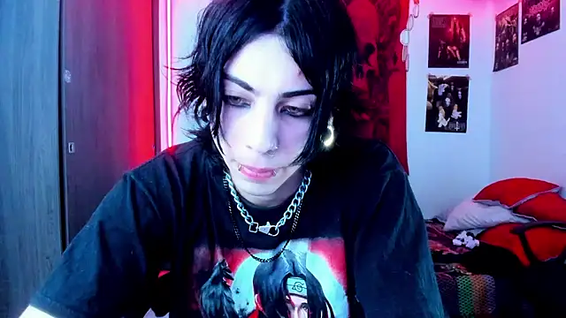 dussk  online show from February 13, 2025, 6:41 am