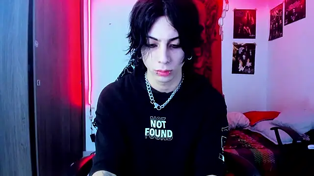 dussk  online show from February 15, 2025, 4:47 am