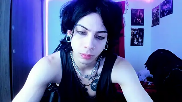 dussk  online show from February 20, 2025, 7:23 am