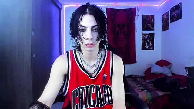 dussk  online show from March 3, 2025, 5:31 am