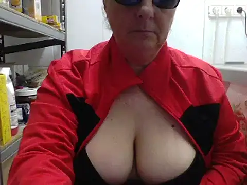 Snapshot of eroticjessitop chatting on February 25, 2025, 9:02 pm eroticjessitop online show from February 25, 2025, 9:02 pm